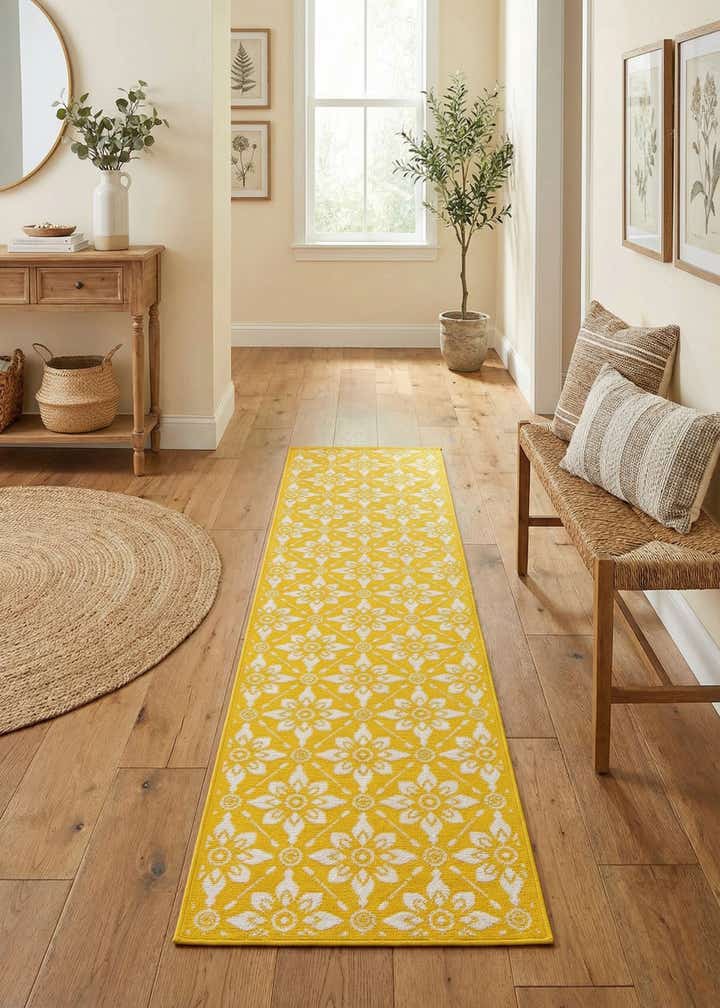 2' 7 x 12' Easy-Clean Trellis Indoor / Outdoor Runner Rug