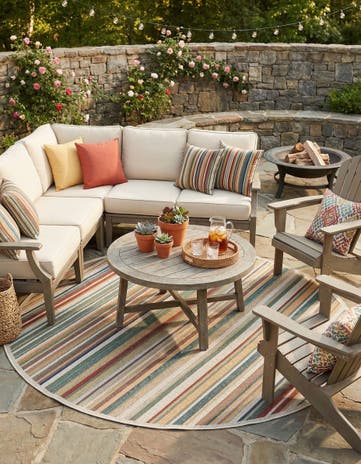 10' x 10' Easy-Clean Baja Indoor / Outdoor Round Rug