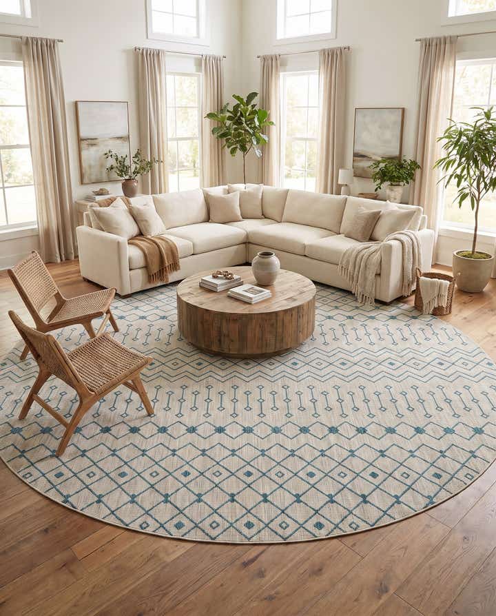 13' x 13' Easy-Clean Lattice Indoor / Outdoor Round Rug