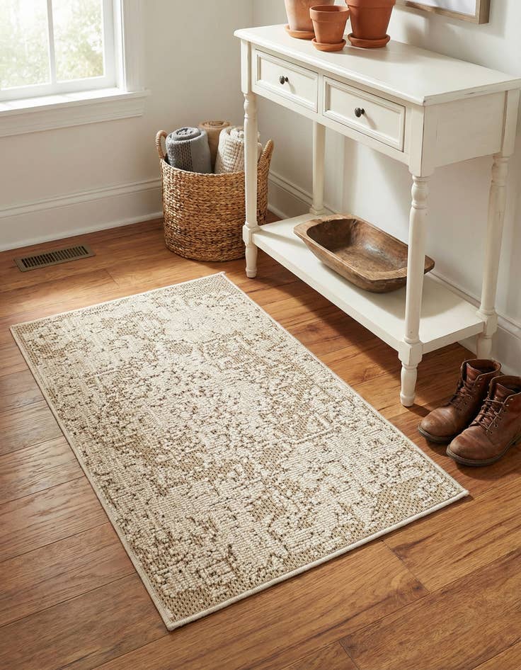 Detail image of  2' x 3' 1  Washable Traditional Indoor / Outdoor Rug