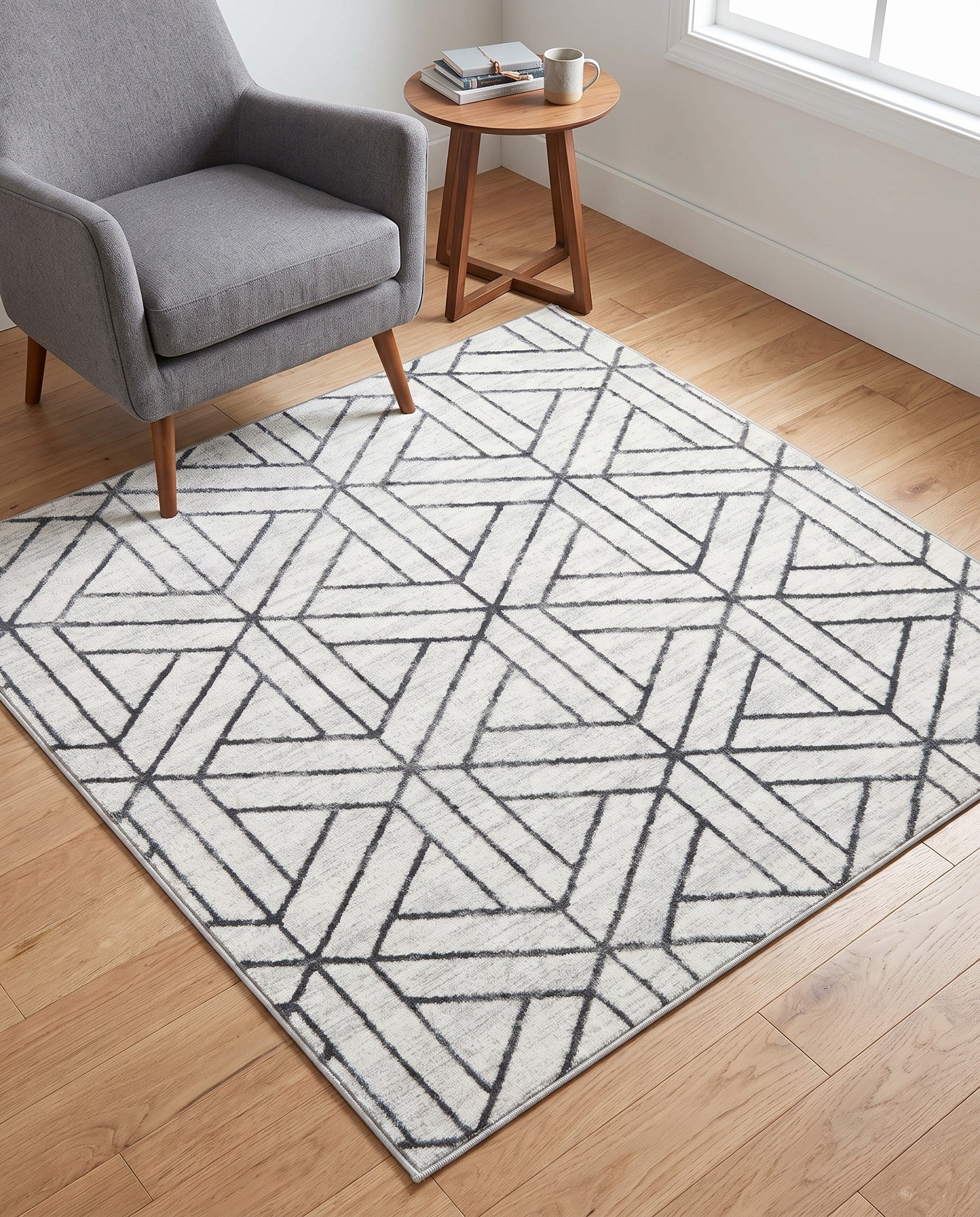 5' 3 x 5' 3 Lattice Trellis Square Rug