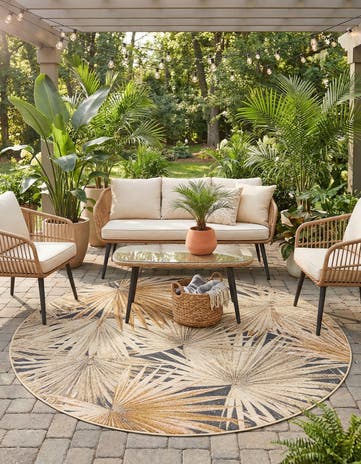 7' 10 x 7' 10 Easy-Clean Botanical Indoor / Outdoor Round Rug
