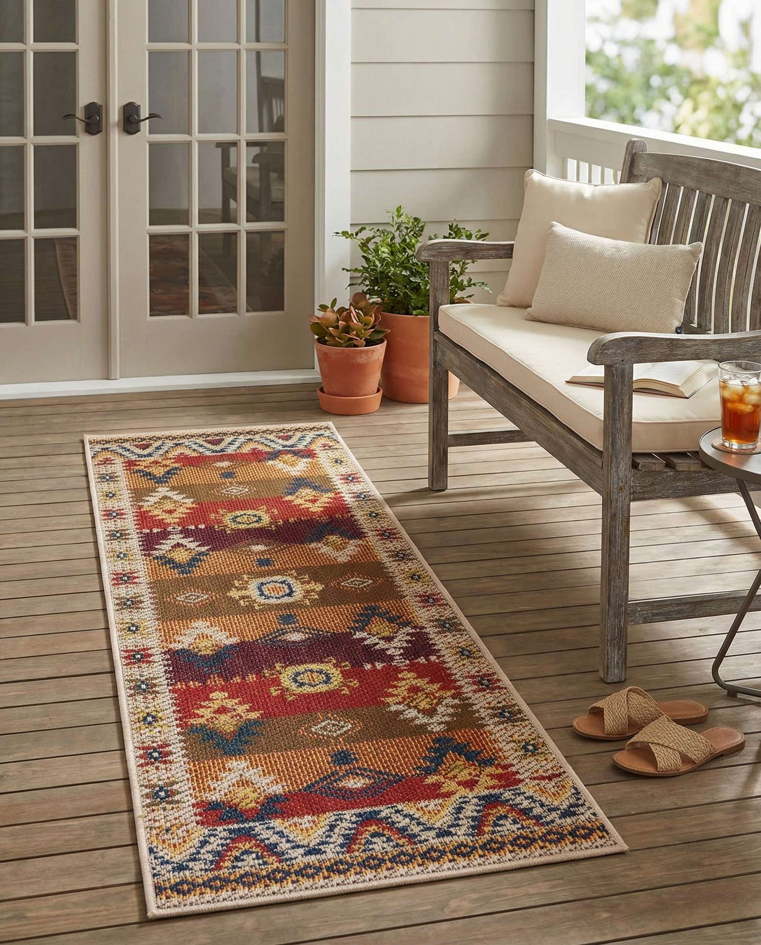 2' x 6' Easy-Clean Baja Indoor / Outdoor Runner Rug