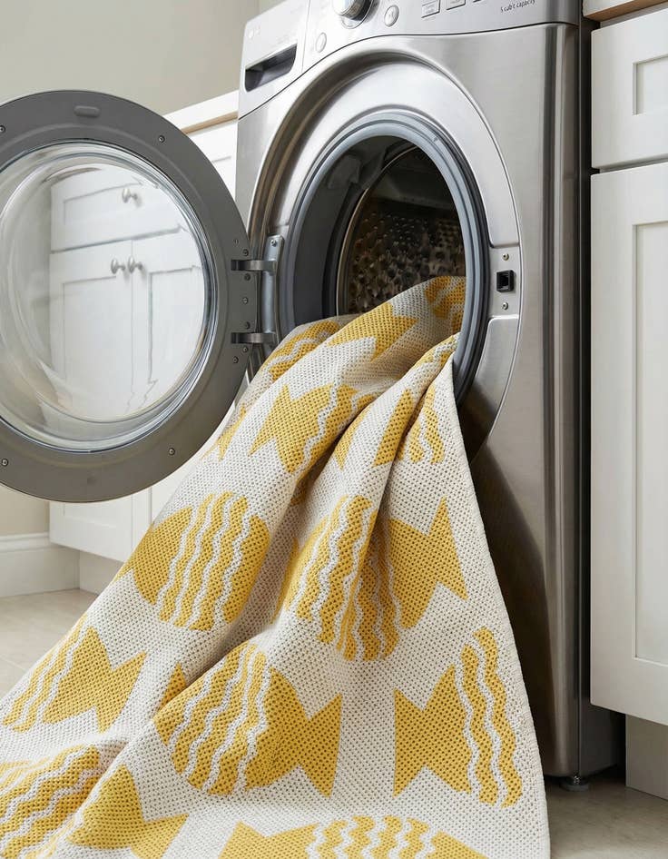 Detail image of 2' x 3' 1  Washable Coastal Indoor / Outdoor Rug