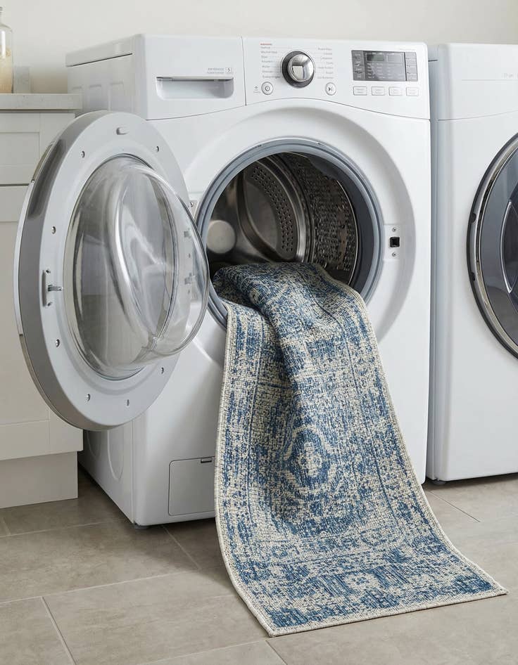 Detail image of 2' x 8'  Washable Traditional Indoor / Outdoor Runner Rug