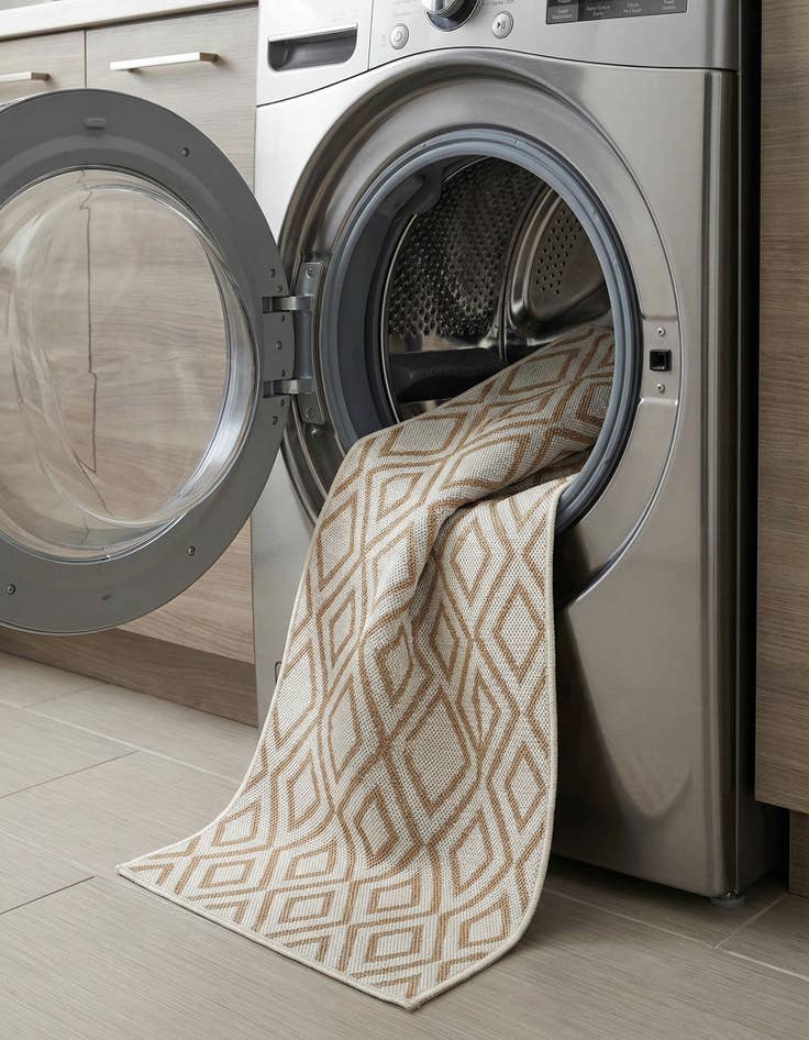 Detail image of 2' x 6'  Washable Jill Zarin Turks and Caicos Indoor / Outdoor Runner Rug