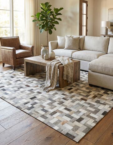 5' x 8' Cowhide Stocks Rug