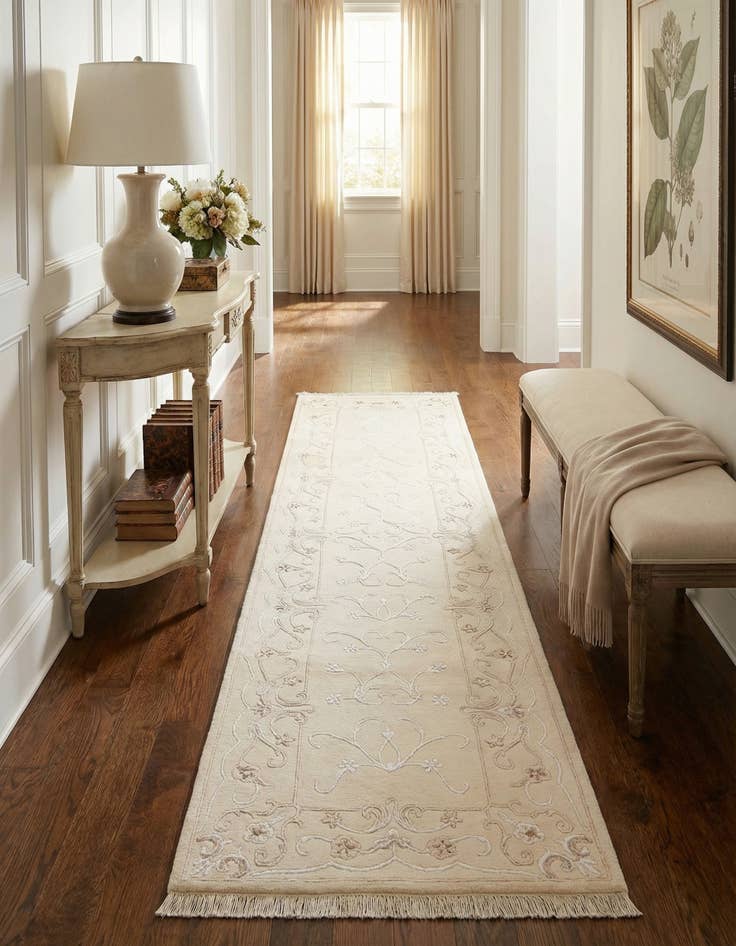 Detail image of 2' 8 x 10' Darya Runner Rug