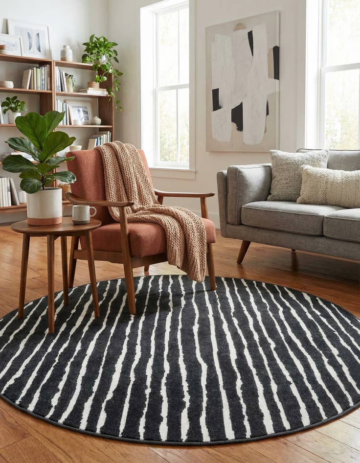 Detail image of 8' x 8'  Washable Sabrina Soto Ola Indoor / Outdoor Round Rug