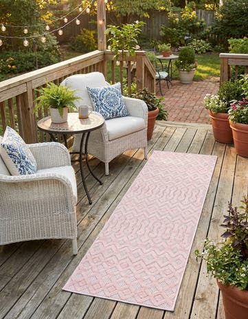 2' x 6' Easy-Clean Trellis Textured Indoor / Outdoor Runner Rug