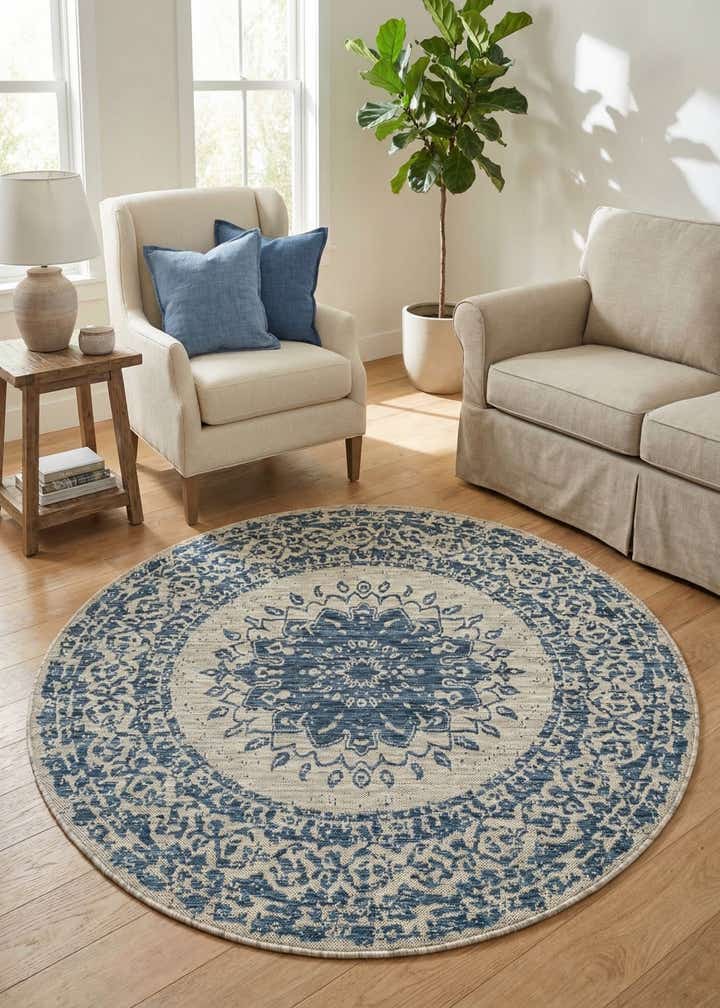 6' x 6' Easy-Clean Traditional Indoor / Outdoor Round Rug