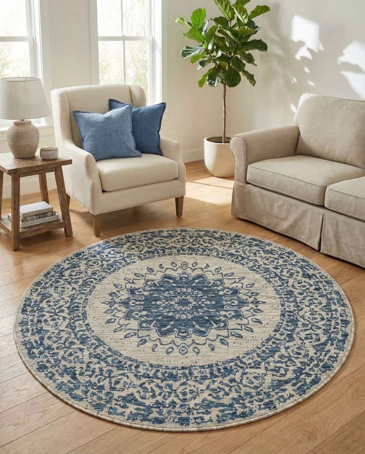6' x 6' Easy-Clean Traditional Indoor / Outdoor Round Rug