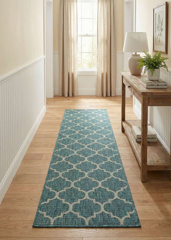 2' x 8' Easy-Clean Trellis Indoor / Outdoor Runner Rug