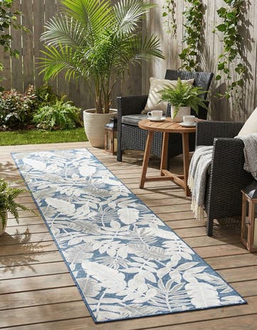 2' 7 x 12' Easy-Clean Botanical Indoor / Outdoor Runner Rug