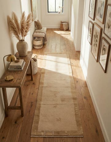 2' 7 x 9' 7 Hand Knotted Nepal Wool Runner Rug