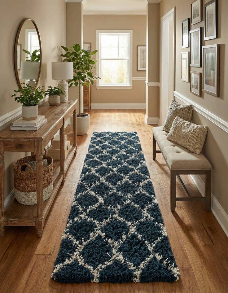 Detail image of 3' 3 x 16' 5 Trellis Shag Runner Rug