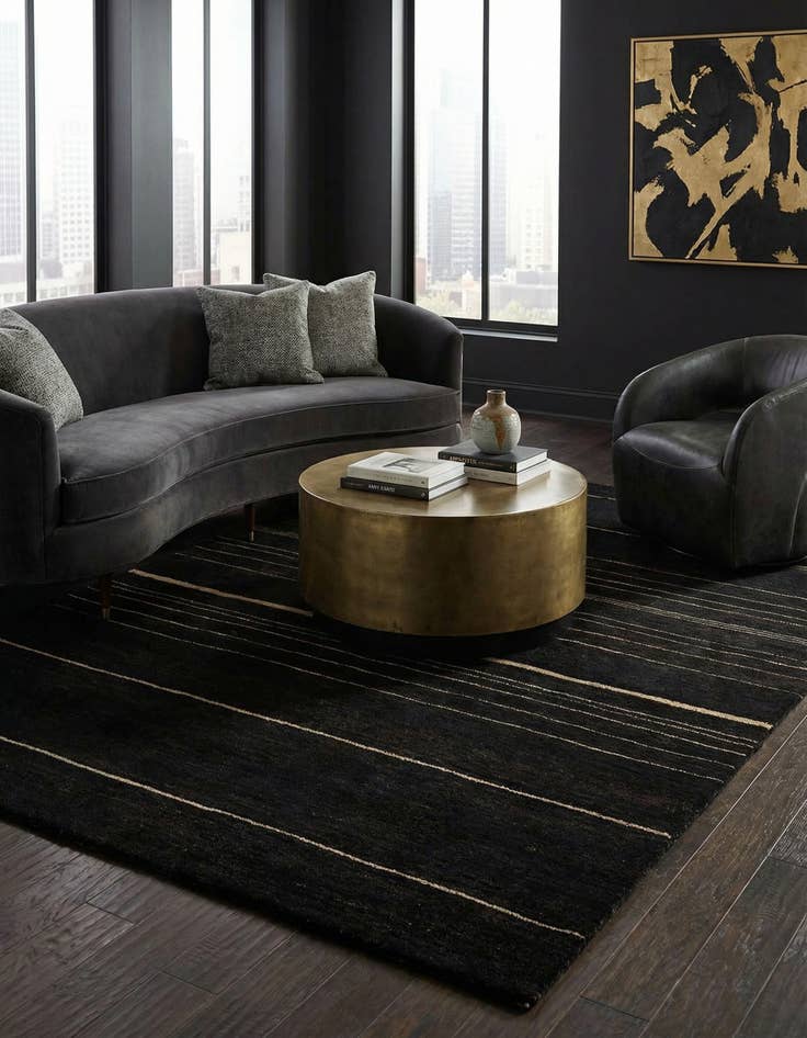 Detail image of 4' 5 x 6' 4 Juma Wool Rug