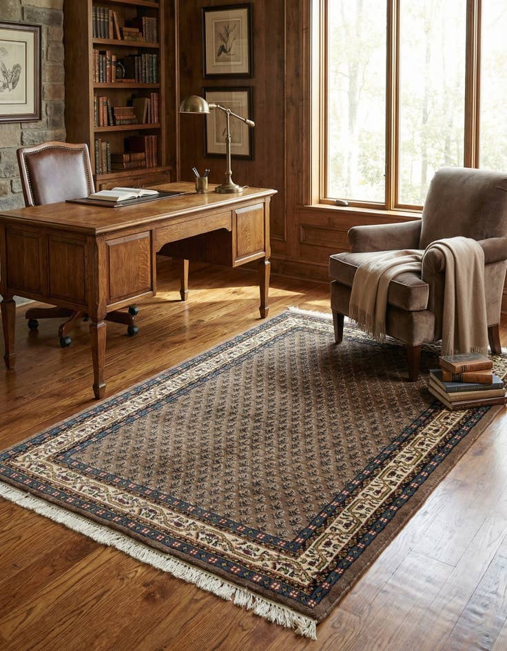 Detail image of 4' x 6'  Hand Knotted Mir Wool Rug