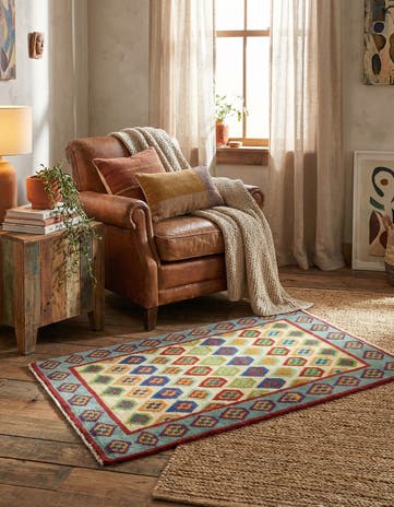2' 9 x 4' Hand Knotted Balouch Rug