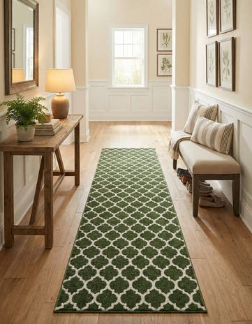2' 7 x 10' Lattice Runner Rug