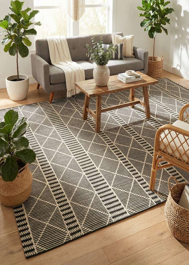 7' 10 x 11' Easy-Clean Trellis Indoor / Outdoor Rug