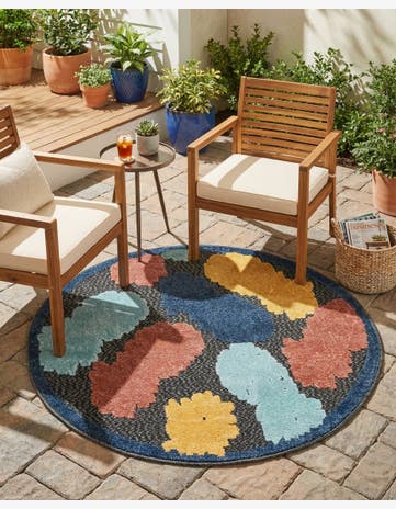 Black Easy-Clean Belize Indoor / Outdoor Round Rug