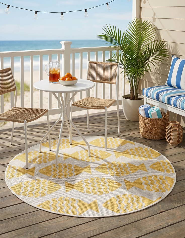 Detail image of 3' 1 x 3' 1  Washable Coastal Indoor / Outdoor Round Rug