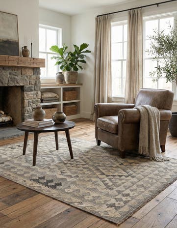 4' 1 x 6' Hand Woven Kilim Maymana Wool Rug