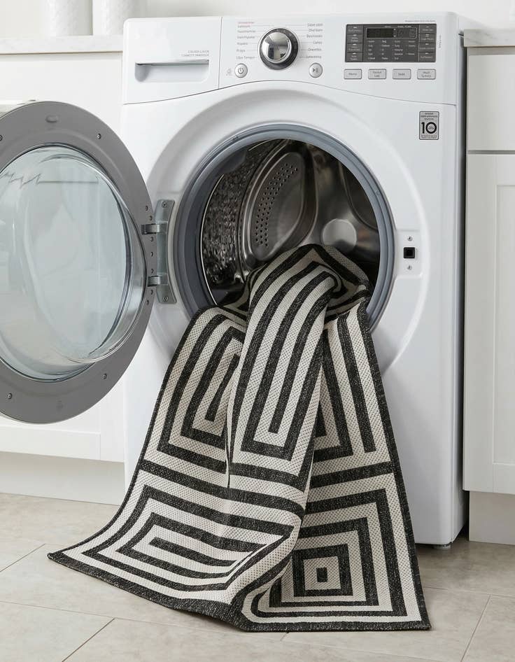 Detail image of 5' 3 x 8'  Washable Modern Indoor / Outdoor Rug