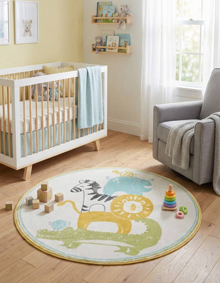 Detail image of 5' 3 x 5' 3 Animals Whimsy Kids Round Rug