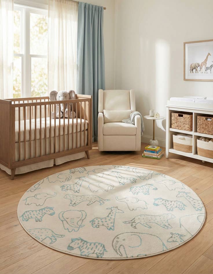 Detail image of 7' 10 x 7' 10 Animals Whimsy Kids Round Rug