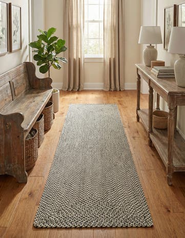 2' 7 x 10' Handmade Tweed Braided Jute Runner Rug
