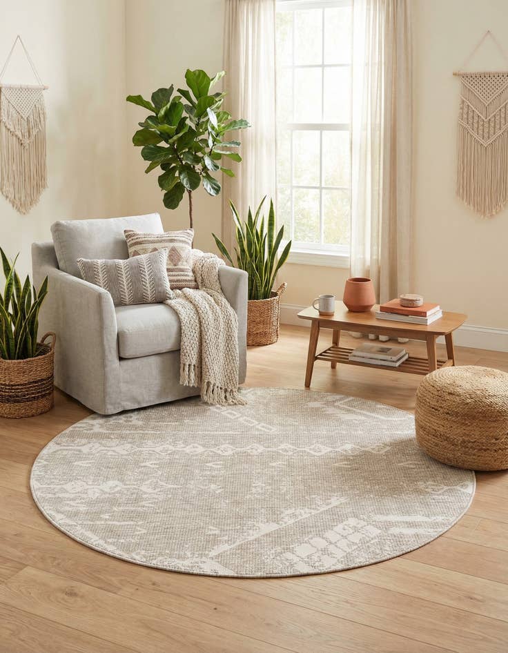 Detail image of 6' x 6'  Washable Bohemian Indoor / Outdoor Round Rug