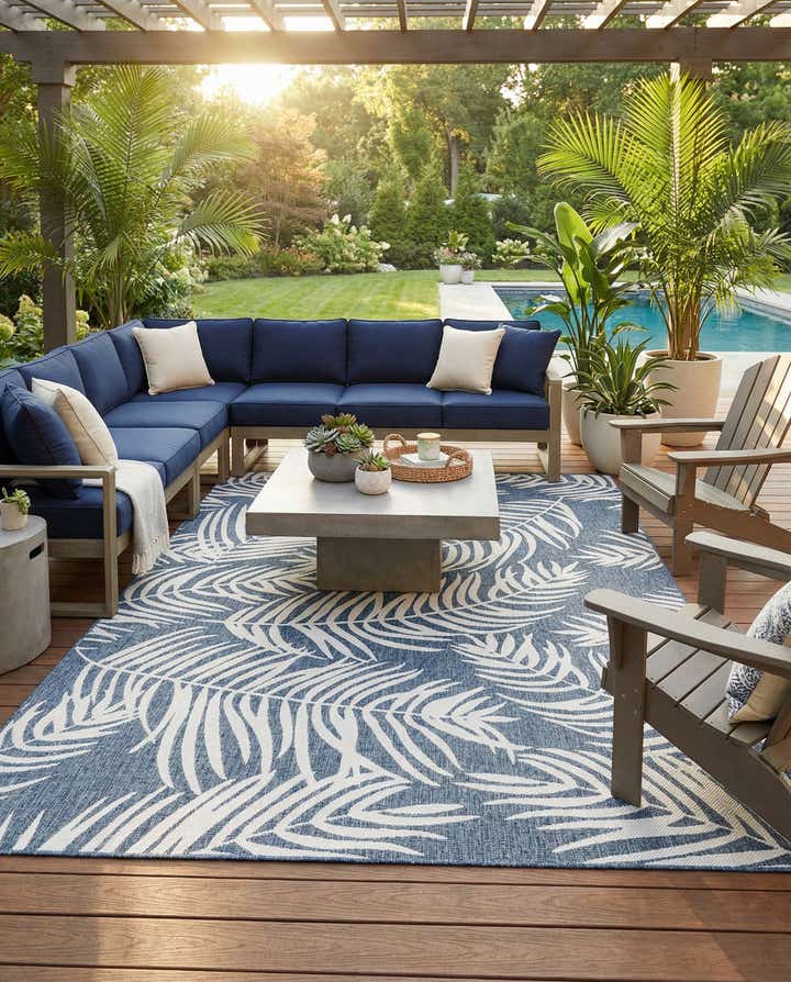 10' x 14' Easy-Clean Botanical Indoor / Outdoor Rug