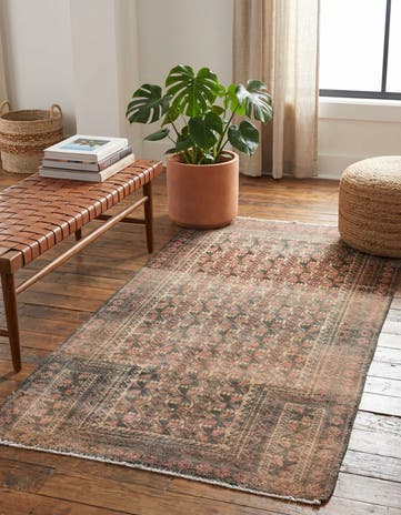2' 8 x 4' 7 Hand Knotted Ultra Vintage Persian Wool Rug