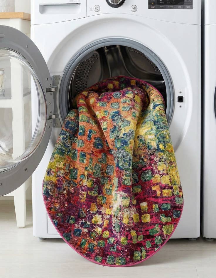 Detail image of 5' x 5'  Washable Barcelona Round Rug