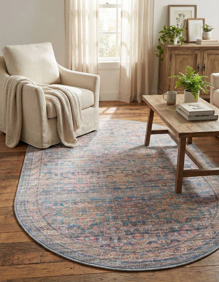 Detail image of 4' x 6'  Washable Nostalgia Oval Rug