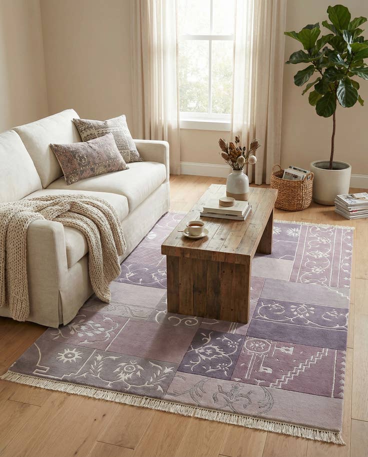 Detail image of 4' 7 x 6' 9 Hand Knotted Darya Wool Rug