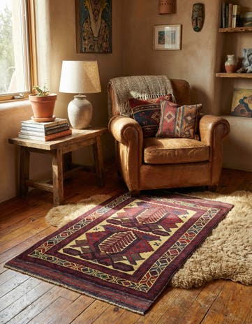 2' 7 x 4' 5 Hand Knotted Sumak Wool Rug