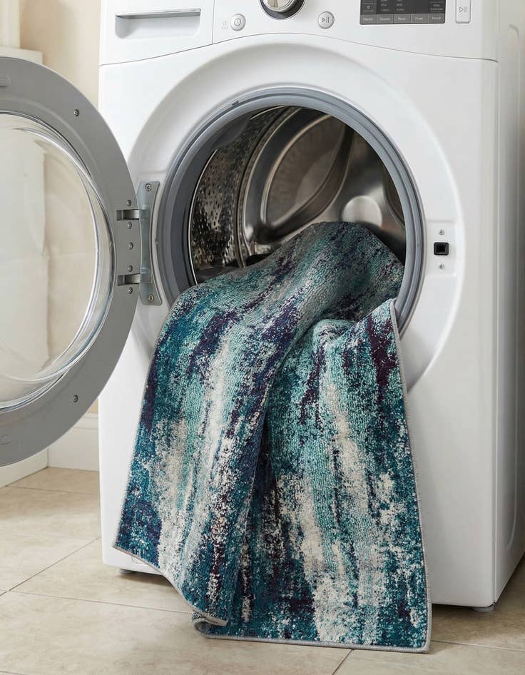 Detail image of 2' 7 x 10'  Washable Barcelona Runner Rug