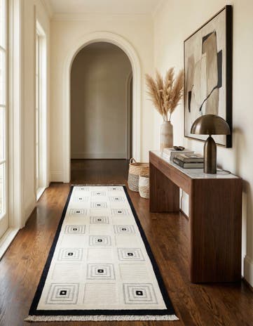 2' 7 x 9' 7 Darya Runner Rug