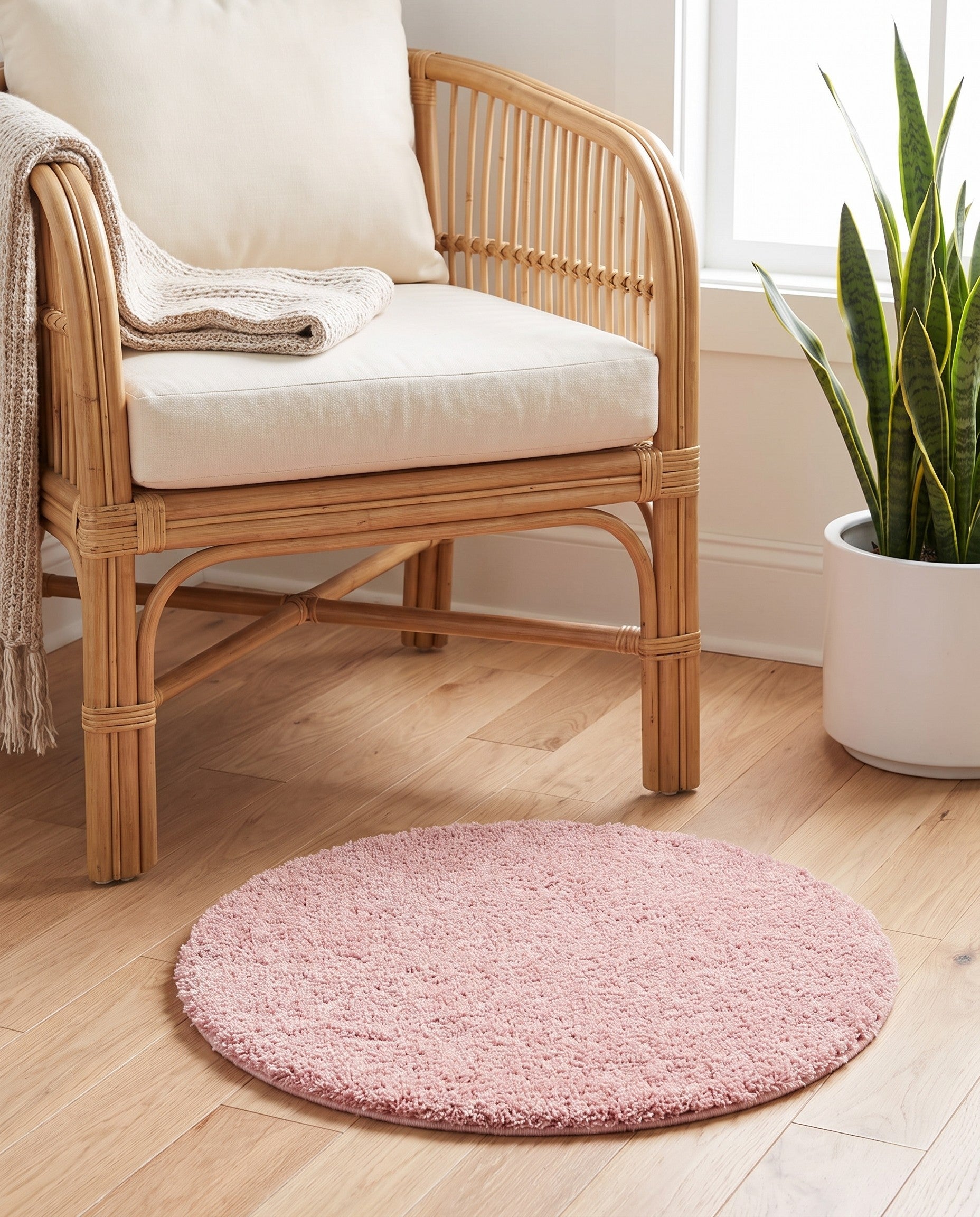 2' x 2' Zermatt Shag Round Rug