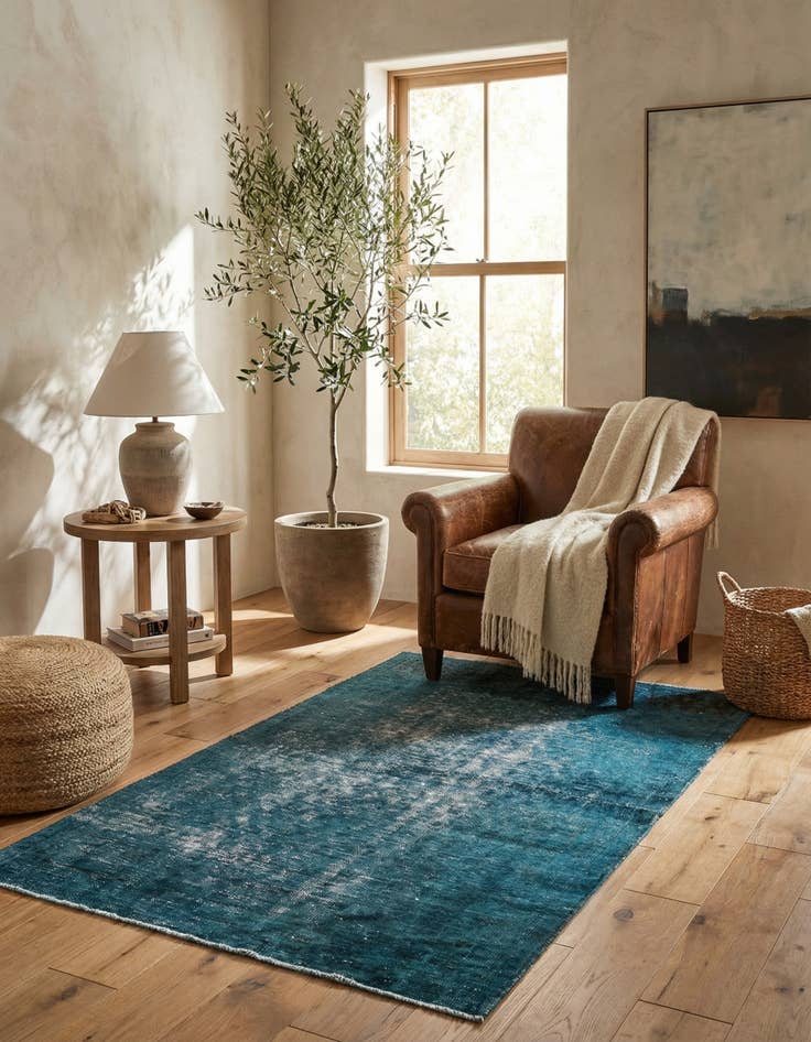 Detail image of 3' 2 x 5' 9 Hand Knotted Ultra Vintage Persian Wool Rug