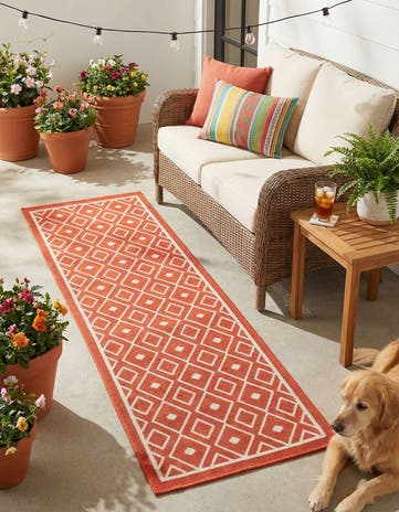 Rust Red Easy-Clean Lattice Indoor / Outdoor Runner Rug