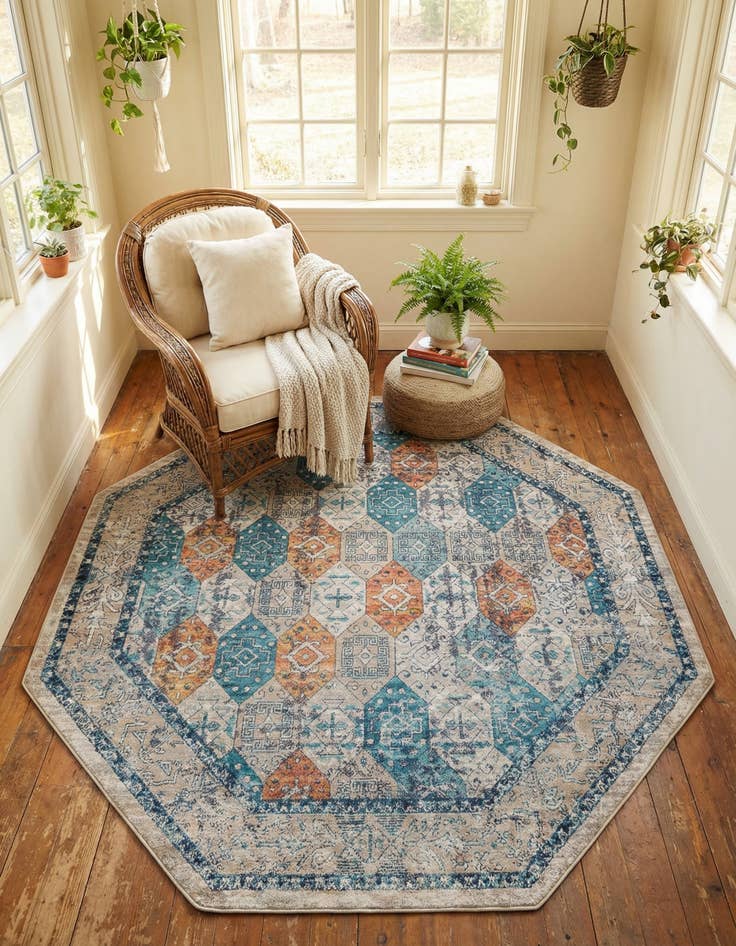 Detail image of  7' 10 x 7' 10 Lola Octagon Rug