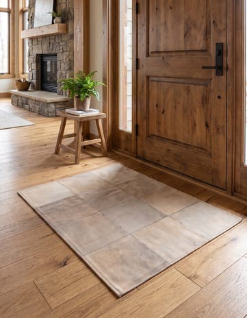 2' 1 x 3' 1 Cowhide Leather Rug