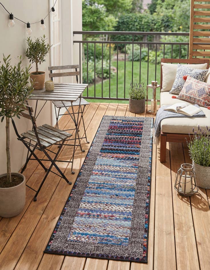 Detail image of 2' x 8'  Washable Modern Indoor / Outdoor Runner Rug