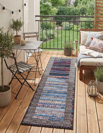 2' x 8' Easy-Clean Modern Indoor / Outdoor Runner Rug