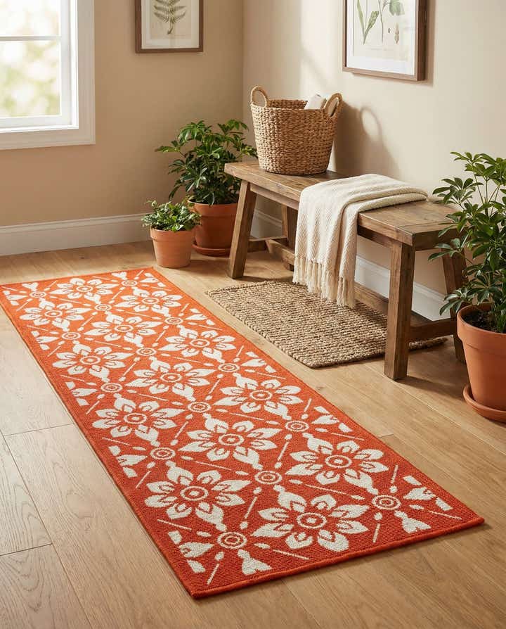 2' x 6' Easy-Clean Lattice Indoor / Outdoor Runner Rug