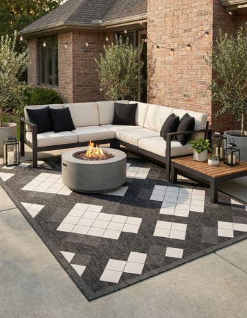 Black and White Easy-Clean Modern Indoor / Outdoor Rug